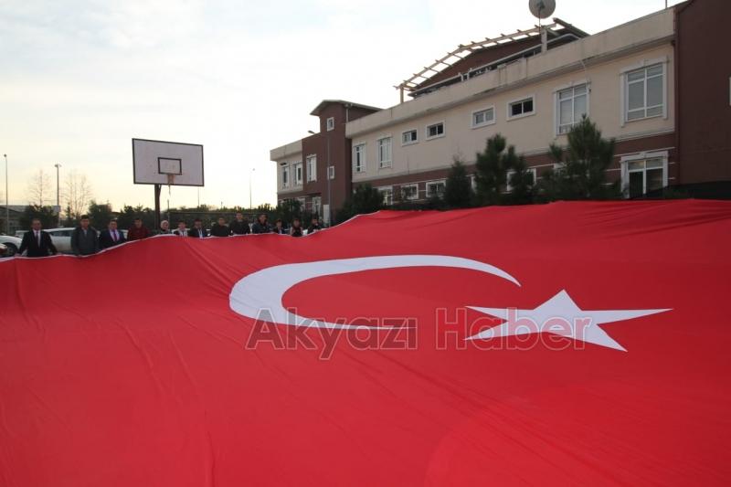 Okullarda Her Yer Kırmızı Beyaza Büründü