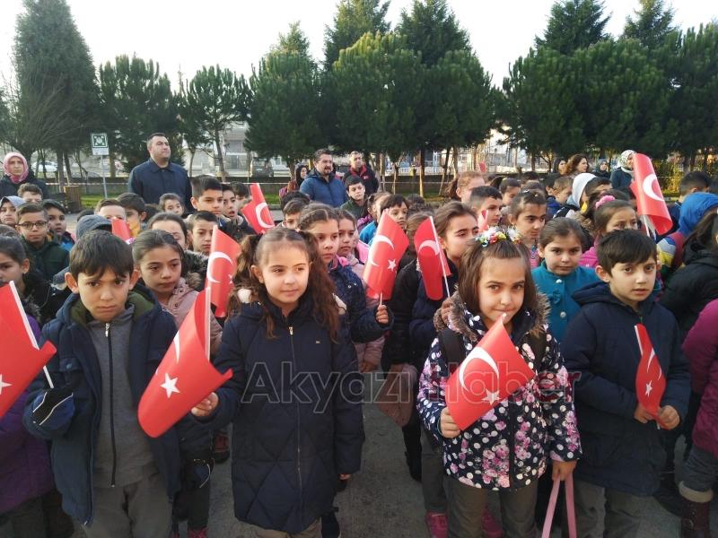 Okullarda Her Yer Kırmızı Beyaza Büründü