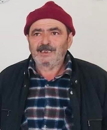 Ölen balıkçının parçalanan teknesi kıyıya vurdu