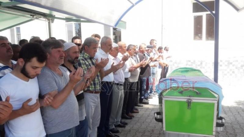 ömer akcan dualarla defnedildi