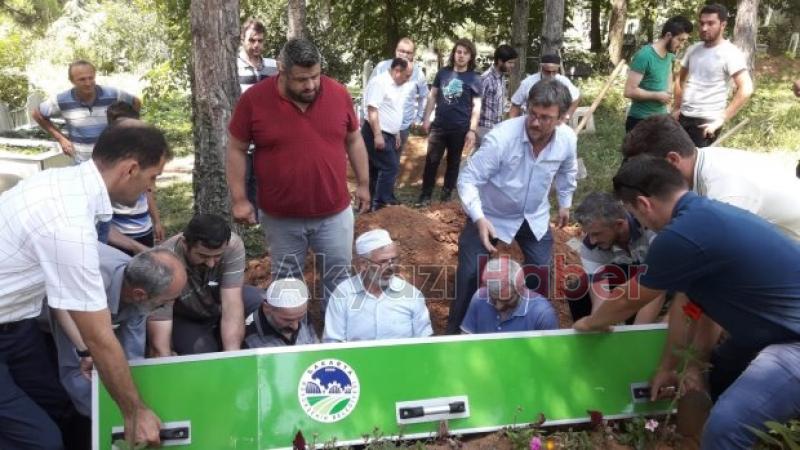 ömer akcan dualarla defnedildi