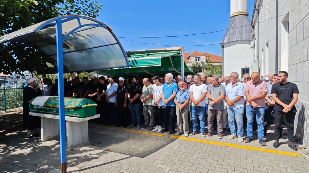 Ömer Atmaca Toprağa Verildi 