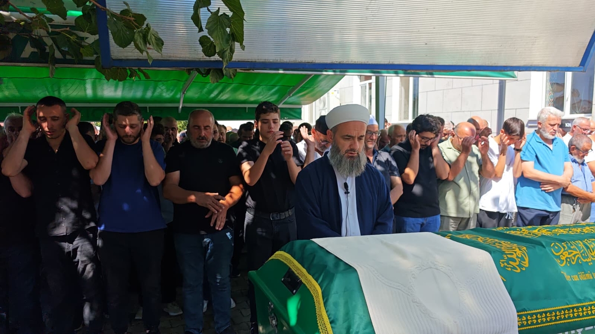 Ömer Atmaca Toprağa Verildi 