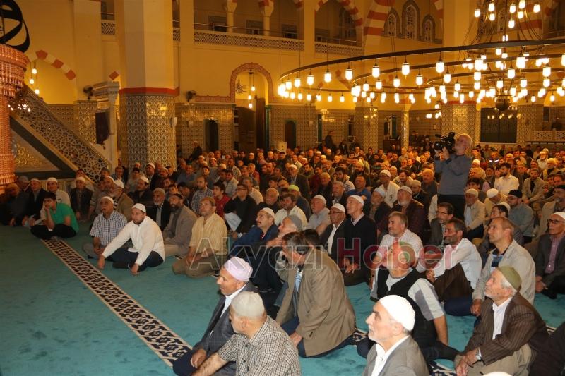 ÖMER DÖNGELOĞLU AKYAZILI VATANDAŞLAR İLE BULUŞTU