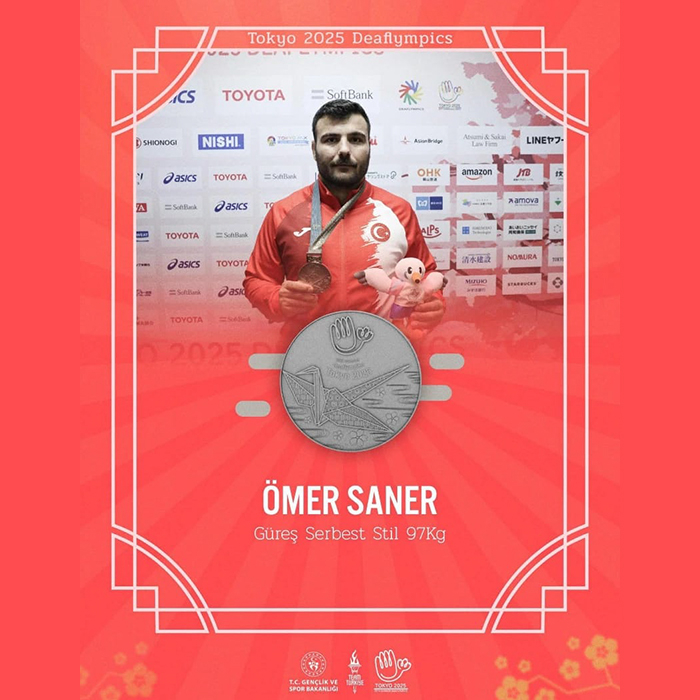 Ömer Saner Tokyo’da kürsüde
