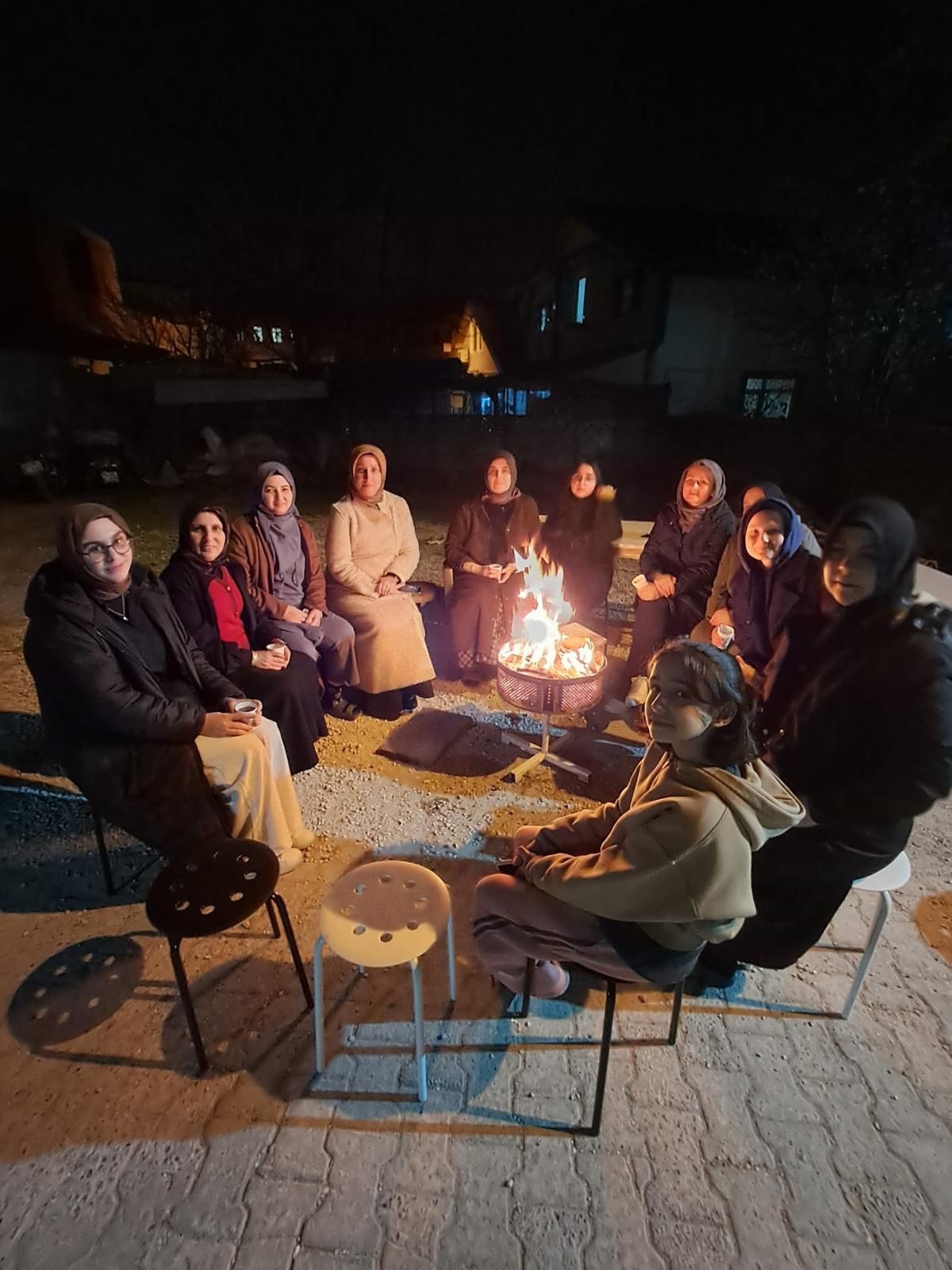 Ömercikler Mahallesi Menekşe Sokak’ta Geleneksel İftar Buluşması