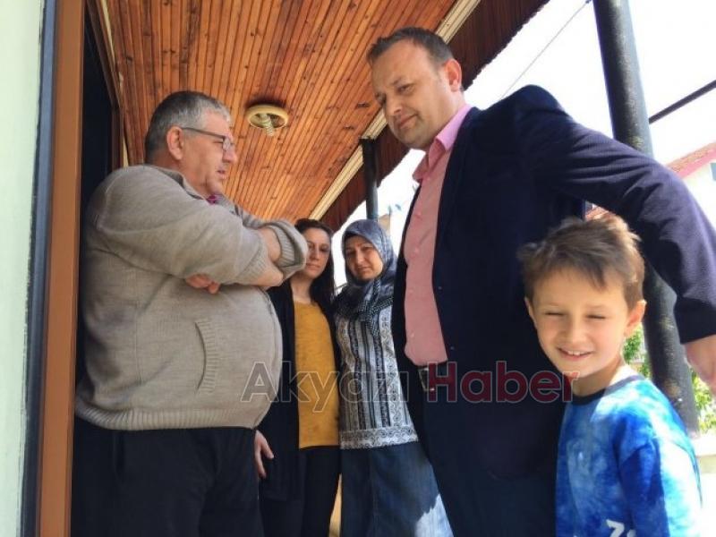 Ömercikler Mahallesi Muhtarı Anneleri Unutmadı