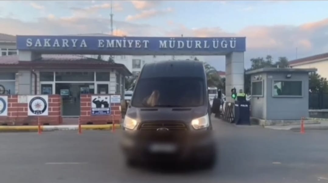 Organize suç örügütü üyesi 4 kişi bungalovda yakalandı