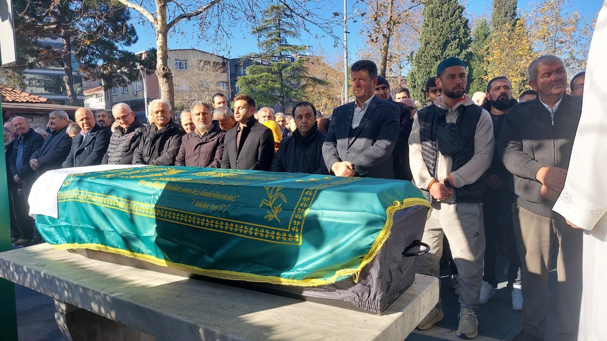 Orhan Kasal Toprağa Verildi 