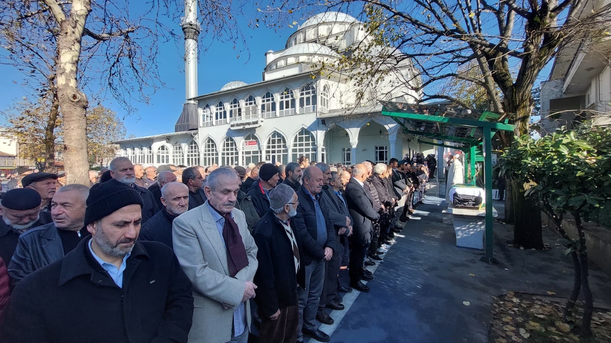 Orhan Kasal Toprağa Verildi 