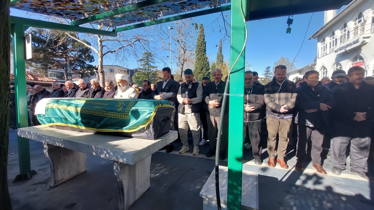 Orhan Kasal Toprağa Verildi 