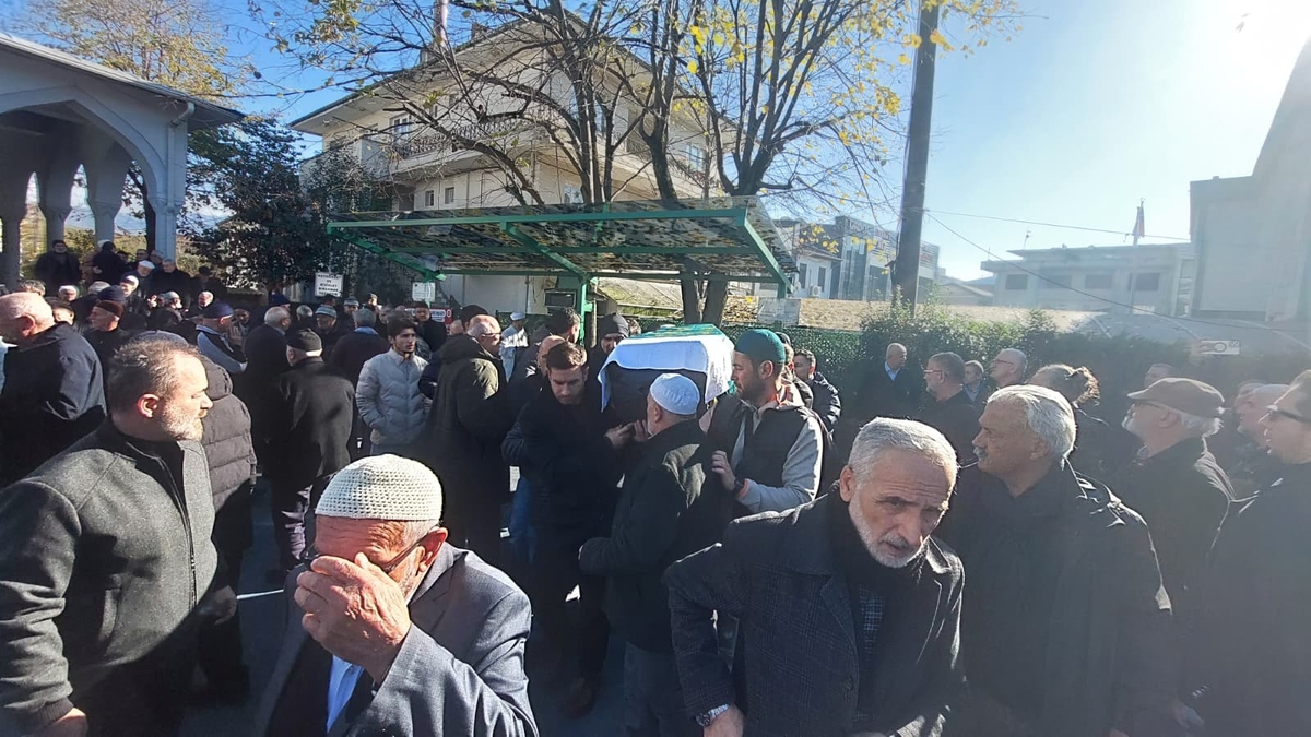 Orhan Kasal Toprağa Verildi 