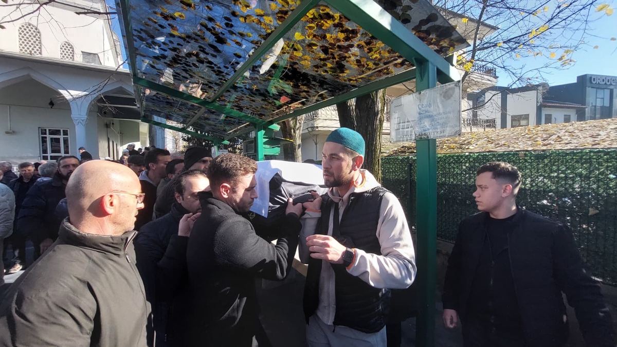 Orhan Kasal Toprağa Verildi 