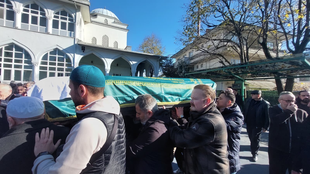 Orhan Kasal Toprağa Verildi 