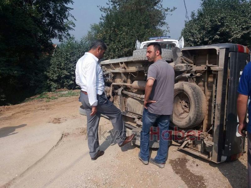 Orman İşletmesi Kamyoneti Devrildi