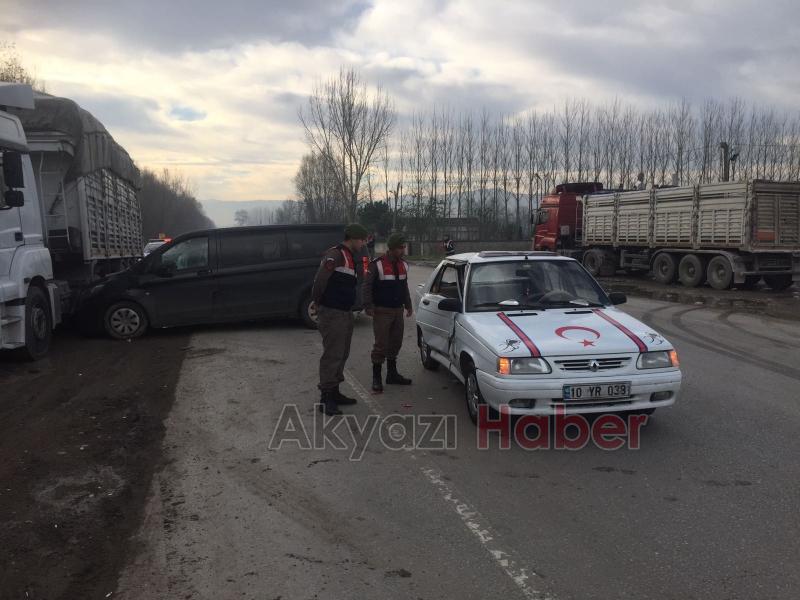 Ormanköy Yolunda Zincirleme Kaza 2 Yaralı