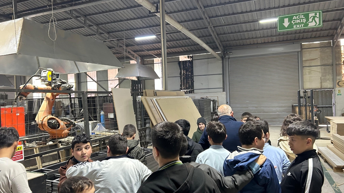 ÖSEL Projesi 2. yılında: Akyazı’da öğrenciler yeniden sanayide!