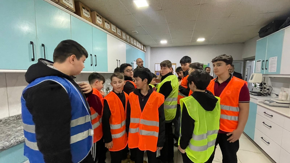 ÖSEL Projesi 2. yılında: Akyazı’da öğrenciler yeniden sanayide!