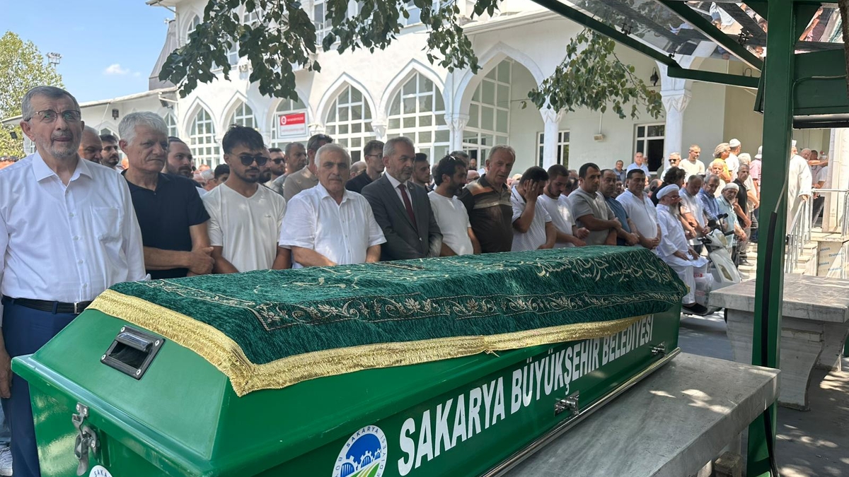 Osman Akcan Defnedildi