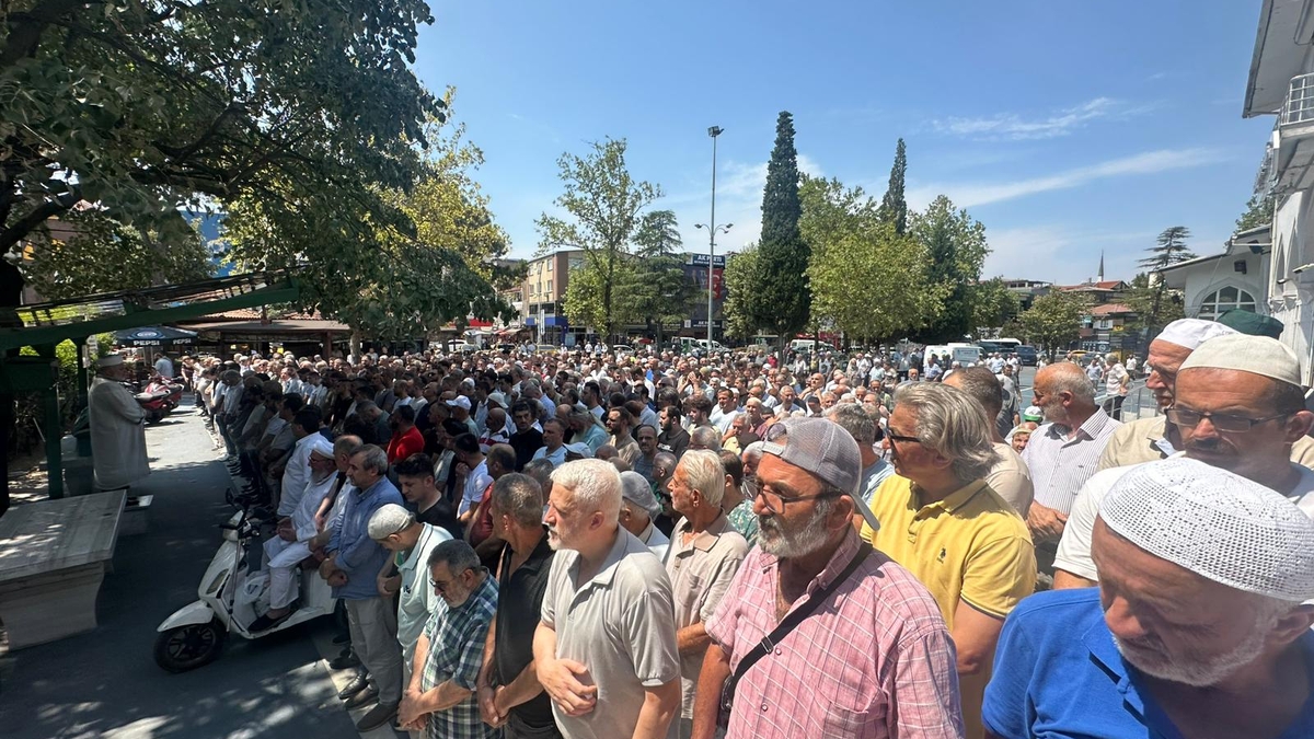 Osman Akcan Defnedildi