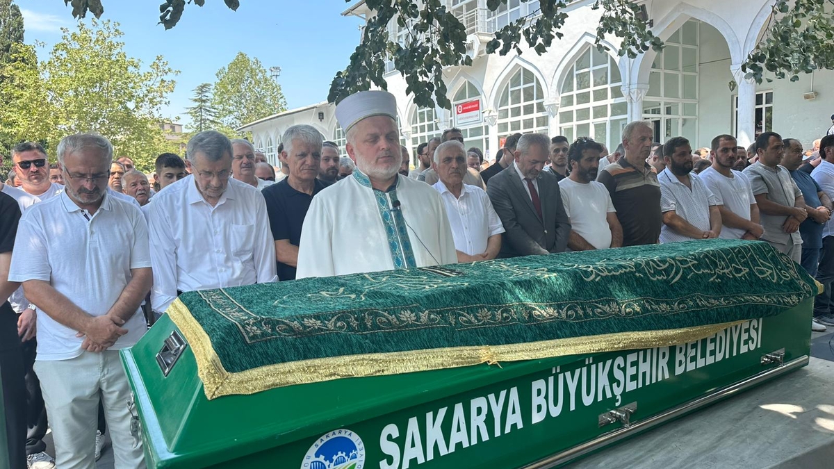 Osman Akcan Defnedildi