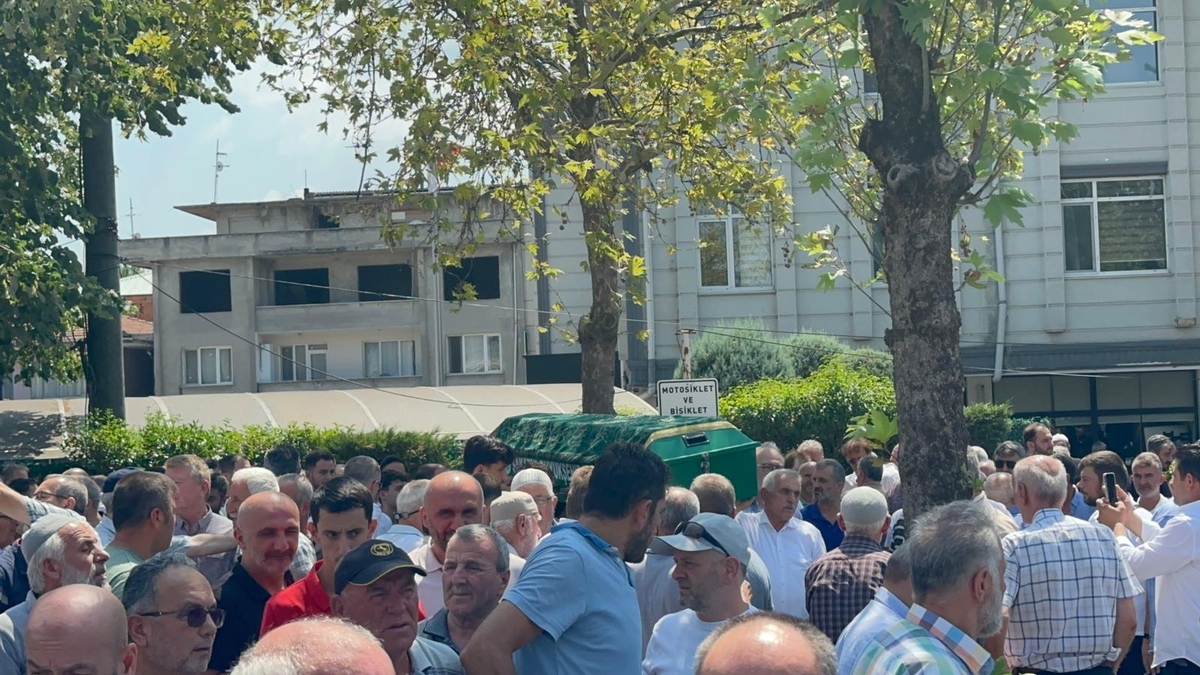 Osman Akcan Defnedildi