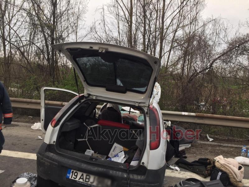 Otobanda Kaza 5 Yaralı