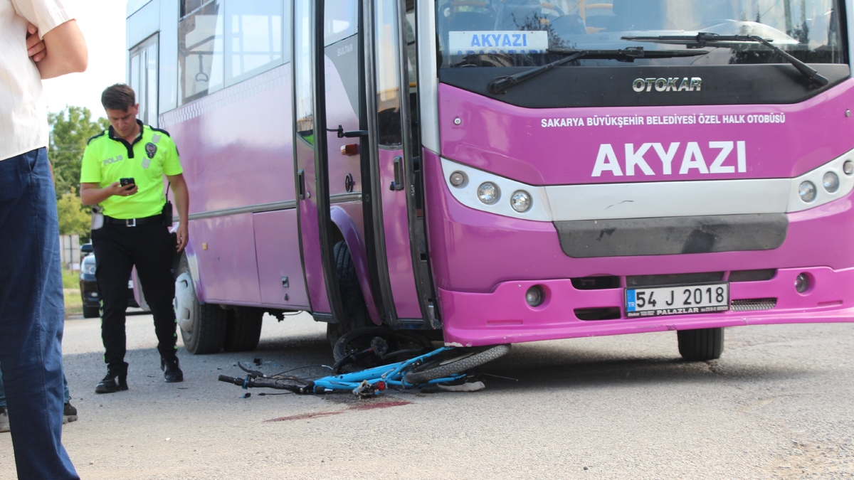 Bisikletli çocuk halk otobüsünün altında kaldı