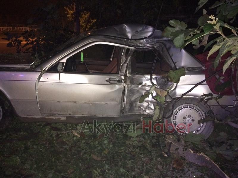 Otomobil Ağaça Çarptı 2 Yaralı