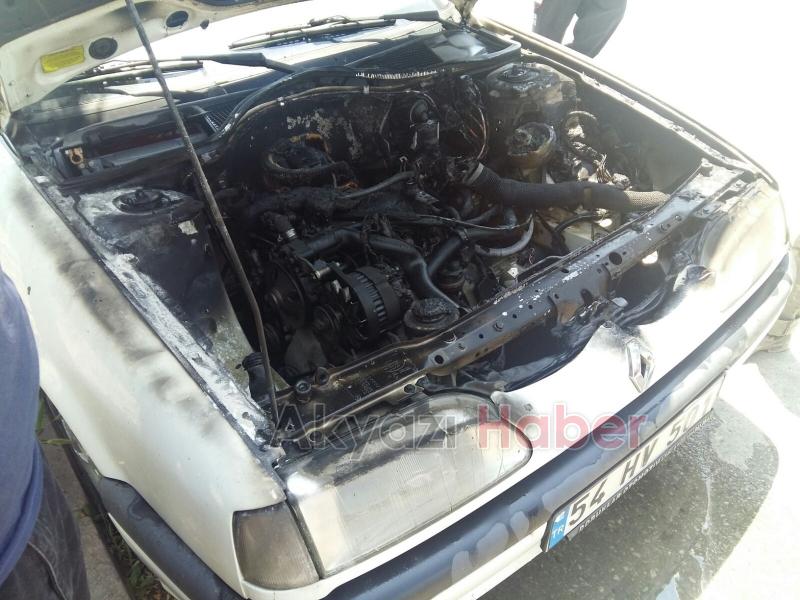Otomobil Alev Aldı