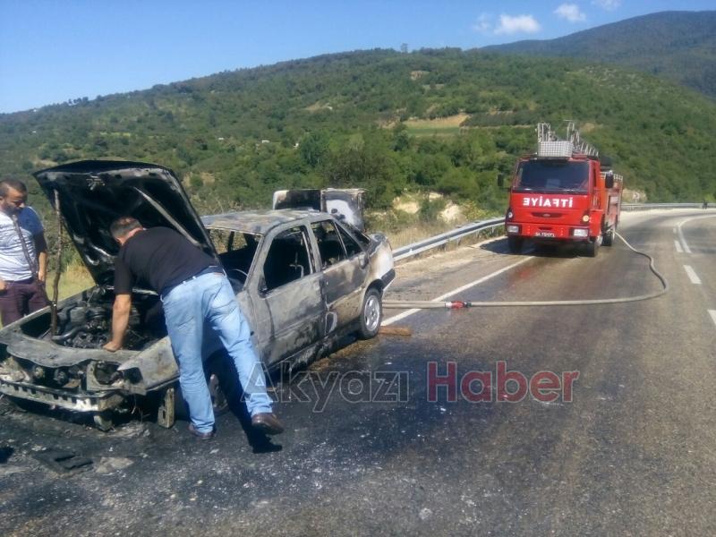 Otomobil Alev Alev Yanarak Kullanılamaz Hale Geldi