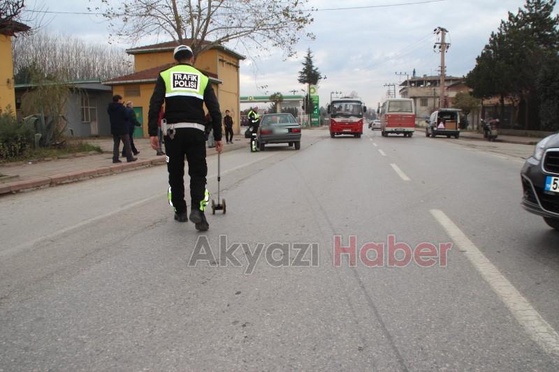 OTOMOBİL BİSİKLETE ÇARPTI 2 YARALI