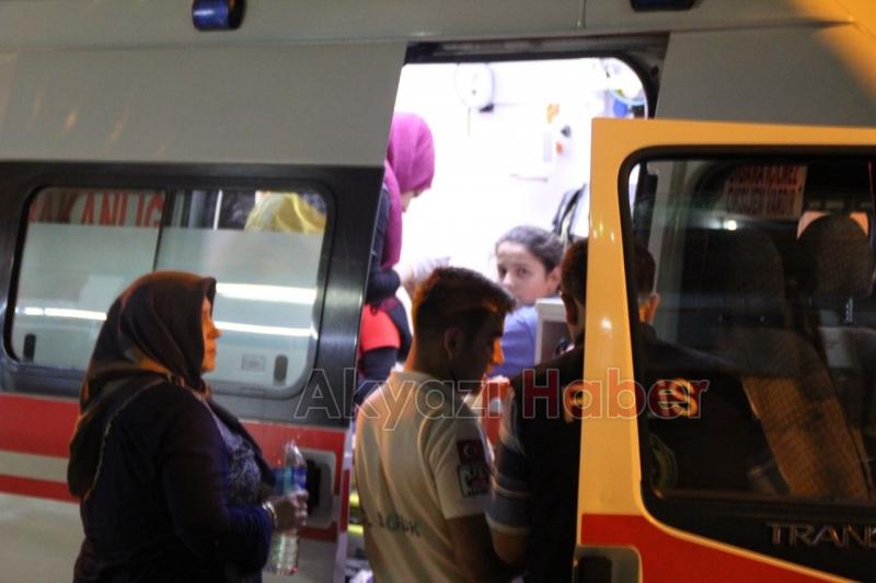 Otomobil ile Elektirkli Bisiklet Çarpıştı 2 Yaralı