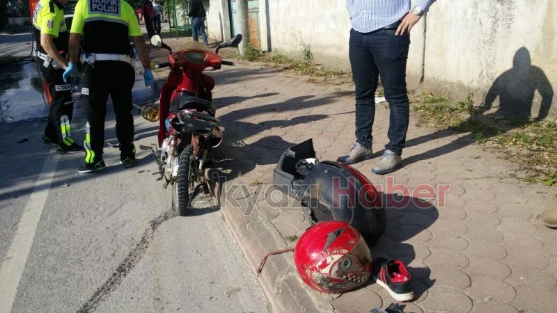 Otomobil Motosiklete Çarptı 1 Ağır Yaralı