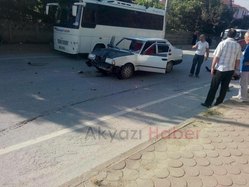 Otomobil Motosiklete Çarptı 1 Ağır Yaralı