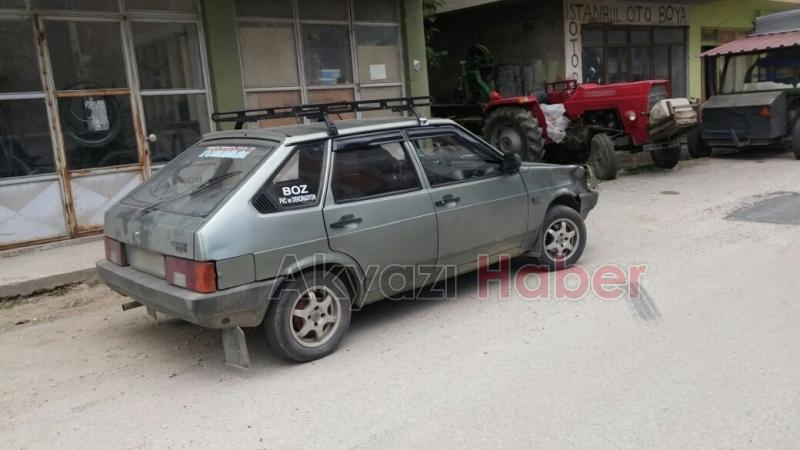 Otomobil Motosikletle Çarpıştı 2 Yaralı