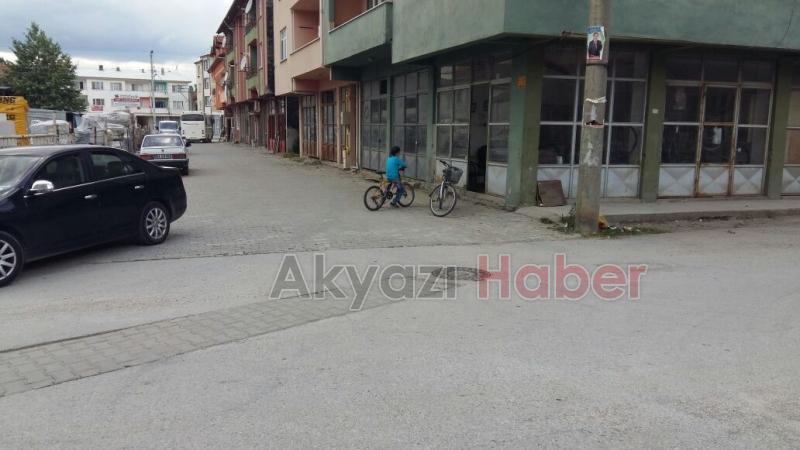 Otomobil Motosikletle Çarpıştı 2 Yaralı