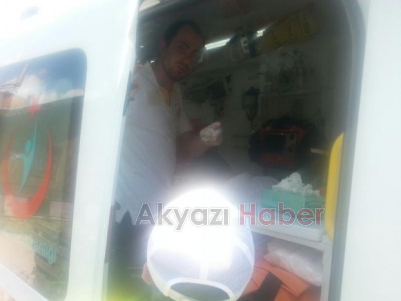 Otomobil Park Halindeki Minibüse Çarptı