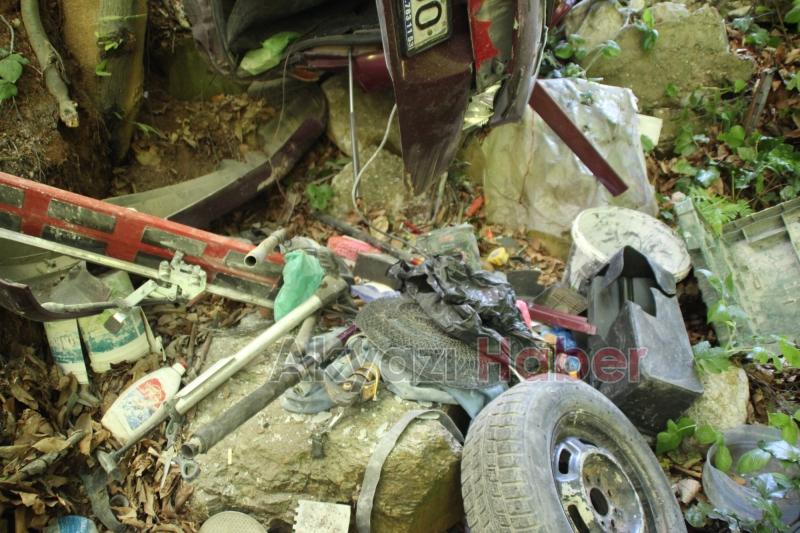 Kontrolden Çıkan Araç 25 Metrelik Dereye Uçtu