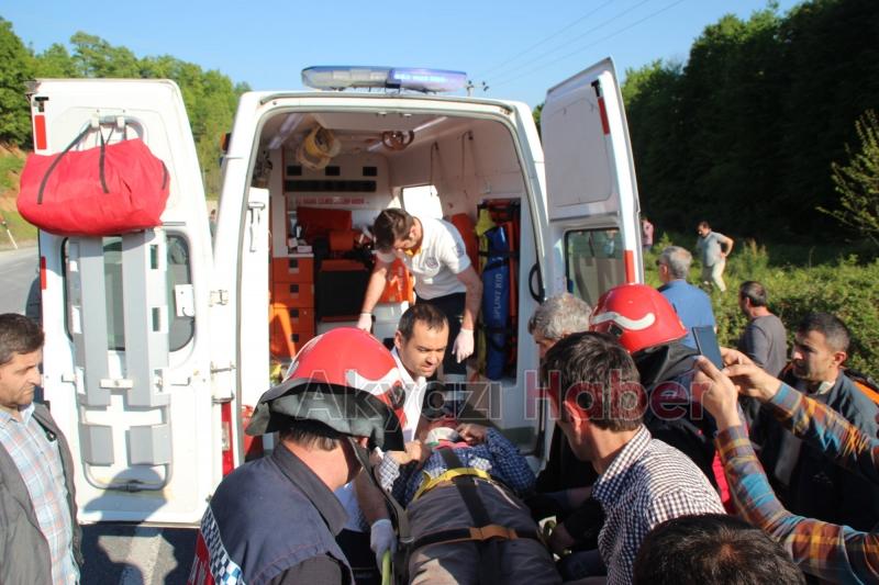 Kontrolden Çıkan Araç 25 Metrelik Dereye Uçtu