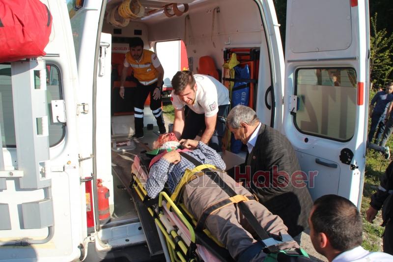 Kontrolden Çıkan Araç 25 Metrelik Dereye Uçtu