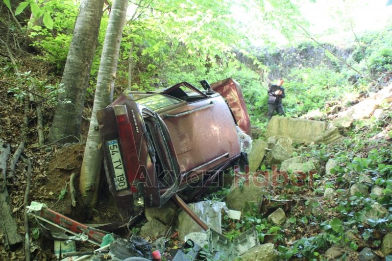 Kontrolden Çıkan Araç 25 Metrelik Dereye Uçtu