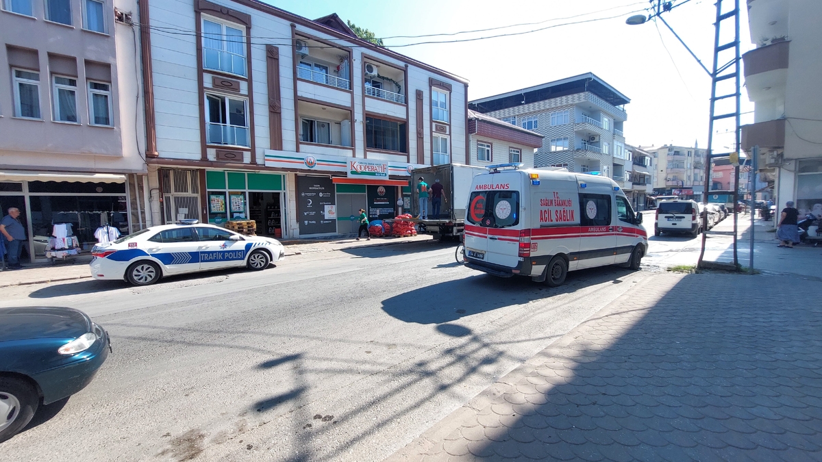 Otomobil sürücüsü çocuğu çarpıp kaçtı