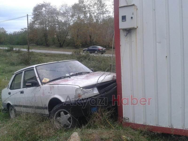 Otomobil Sürücüsü Konteynıra Çarptı 