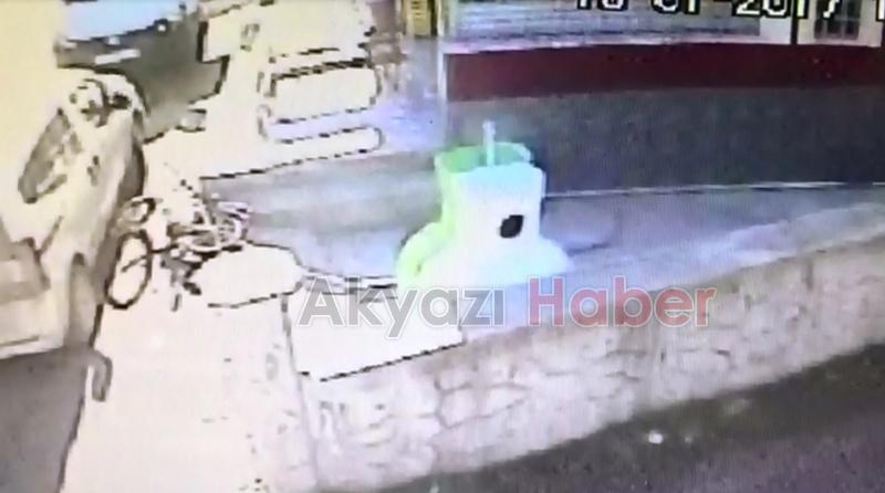  Otomobil Sürücüsü Yol Kenarında Bulunan Bisikleti Ezdi Yoluna Devam Etti