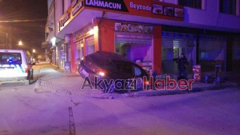 Otomobil Tarihi Çeşmeye Girdi 