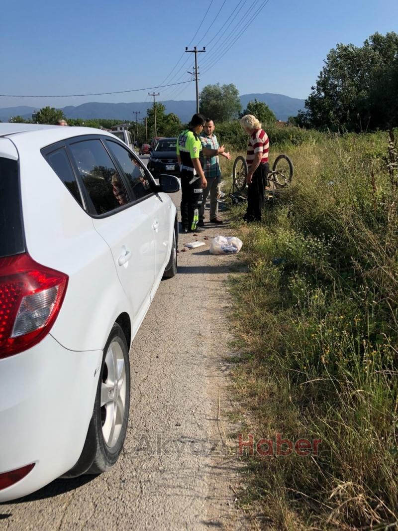 Otomobil Üç Tekerlekli Bisiklete Çarptı