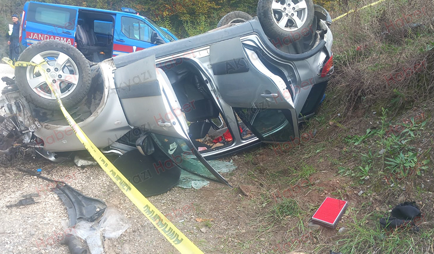 Otomobil uçuruma yuvarlandı; Ölü ve yaralılar var