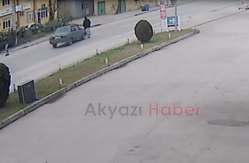OTOMOBİL BİSİKLETE ÇARPTI KAZA ANI KAMERADA