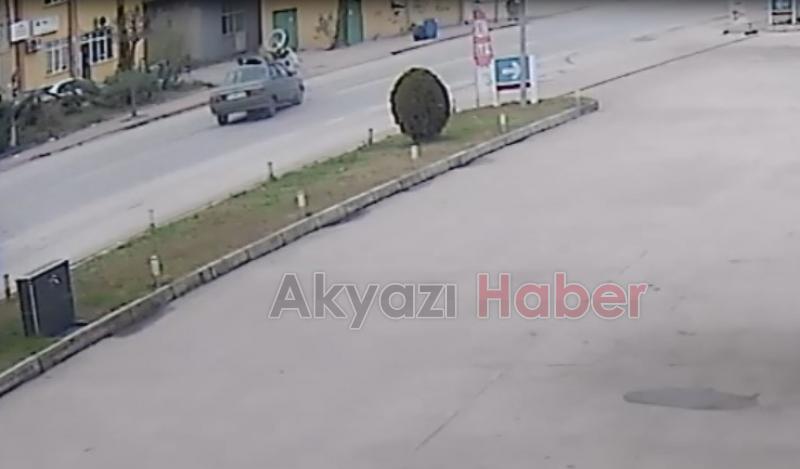 OTOMOBİL BİSİKLETE ÇARPTI KAZA ANI KAMERADA